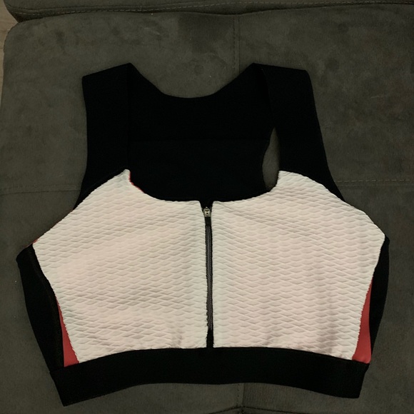 Sapopa Zip Sports Bra - Picture 3 of 5